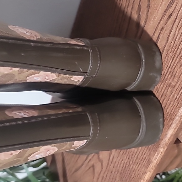 Coach Tall Rainboots Brown Rose Women sz 8 - Picture 7 of 11